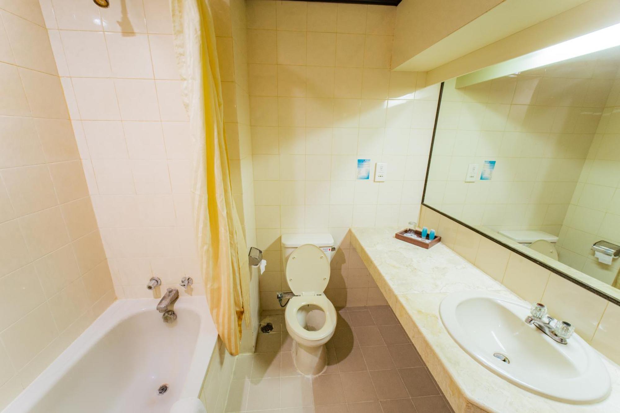 Adika Hotel Bahtera Klandasan Kecil Kültér fotó